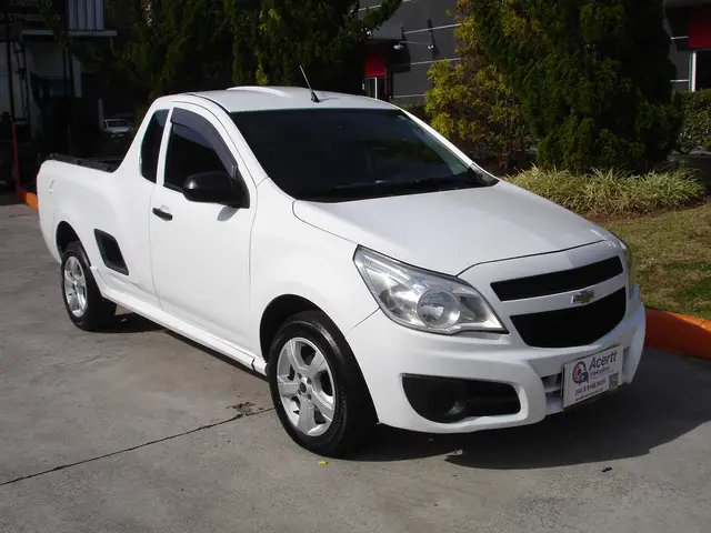 Carro Chevrolet Montana 2018 LS 1.4 (Flex)