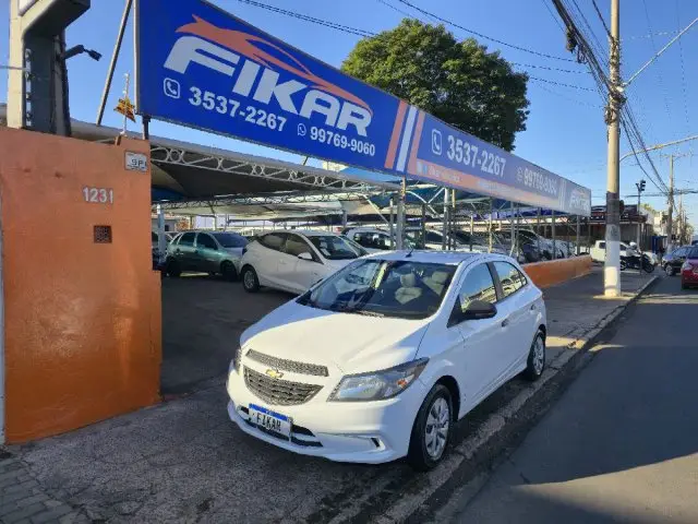 Carro Chevrolet Onix 2019 1.0 Joy SPE/4