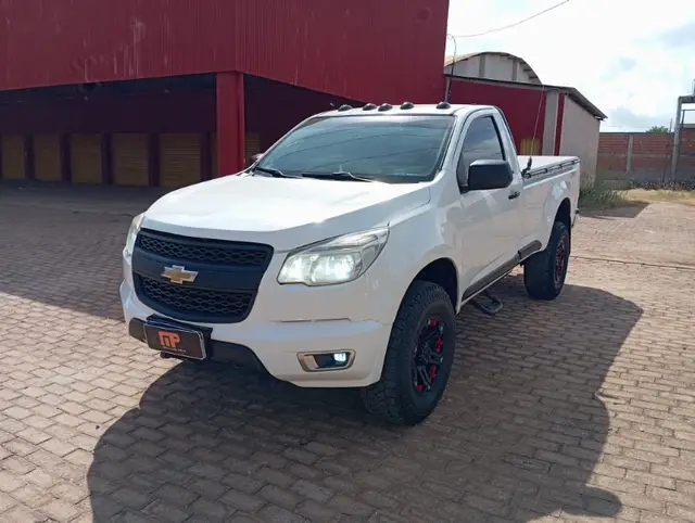 Carro Chevrolet S10 Cabine Simples 2014 S10 2.8 CTDi Cabine Simples LS 4WD