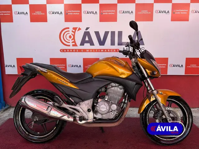 Moto Honda CB 300R 2011 Standard