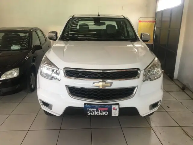 Carro Chevrolet S10 Cabine Dupla 2016 S10 2.4 Advantage (Cabine Dupla)
