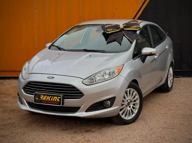 Carro Ford New Fiesta Sedan 2015 1.6 Titanium PowerShift (Flex)
