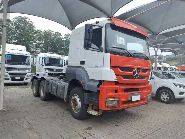 Caminhão Mercedes-Benz Axor 2022 3344/48 6X4 E5