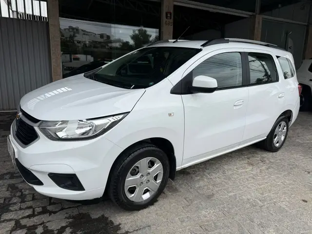 Carro Chevrolet Spin 2024 LT 1.8 (Aut.)