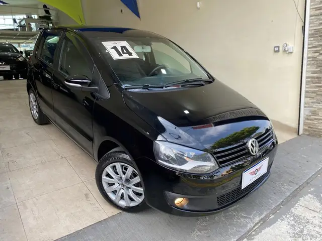 Carro Volkswagen Fox 2014 1.6 VHT (Flex)