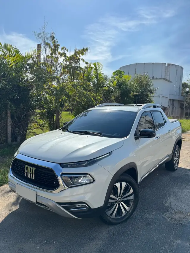 Carro Fiat Toro 2024 Volcano 2.0