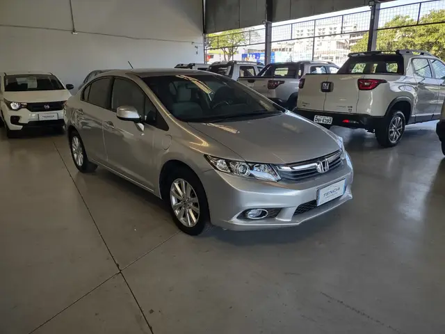 Carro Honda Civic 2014 LXS 1.8 i-VTEC (Aut) (Flex)