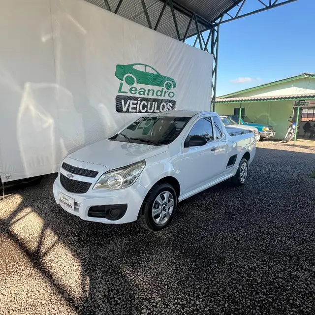 Carro Chevrolet Montana 2018 LS 1.4 (Flex)