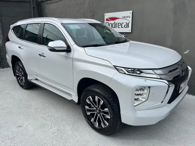 Carro Mitsubishi Pajero Sport 2023 2.4 DI-D HPE (Aut) 4x4