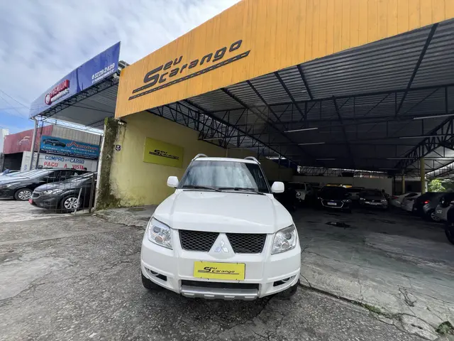 Carro Mitsubishi Pajero TR4 2013 2.0 16V 4X4 (Flex) (Aut)