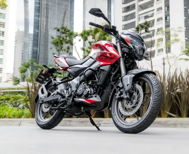 Moto Bajaj Dominar 160 2026 NS160