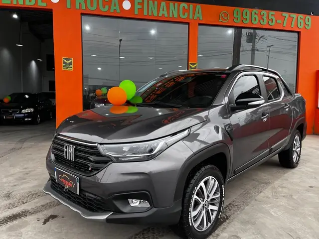 Carro Fiat Strada 2025 Volcano 1.3