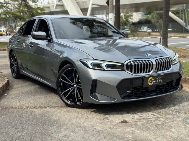 Carro BMW 320i 2024 M Sport 2.0 Turbo (Aut.)