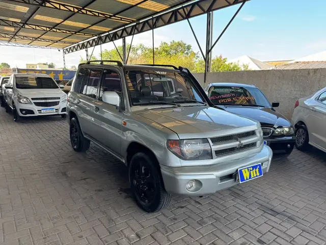 Carro Mitsubishi Pajero 2000 Io 4x4 1.8 16V (Aut)