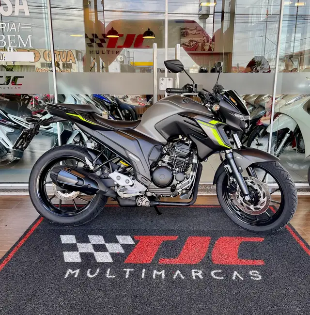 Moto Yamaha Fazer FZ15 2024 ABS