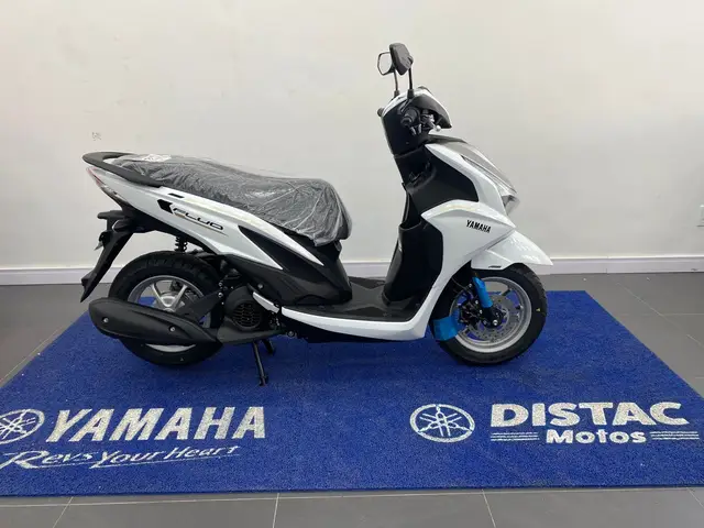 Moto Yamaha Fluo 2026 Hybrid Connected