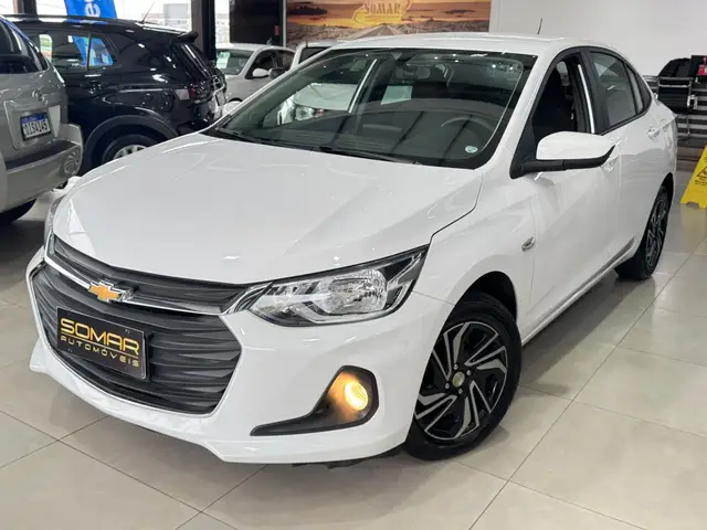 Carro Chevrolet Onix Plus 2024 LT 1.0