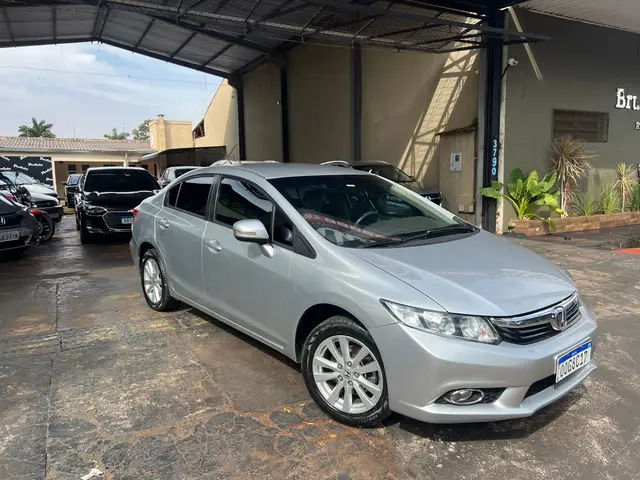Carro Honda Civic 2014 New  LXR 2.0 i-VTEC (Aut) (Flex)