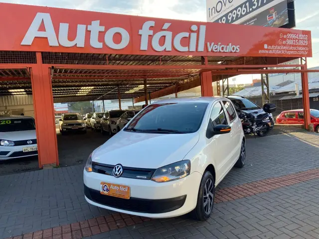 Carro Volkswagen Fox 2014 1.0 TEC  BlueMotion (Flex) 2p