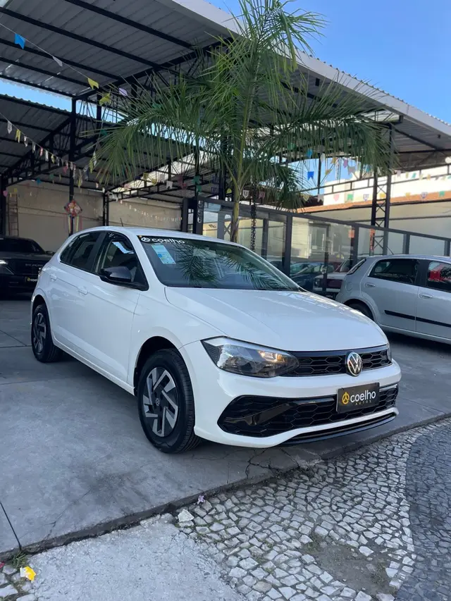 Carro Volkswagen Polo 2024 Track 1.0 Flex 12V 5p