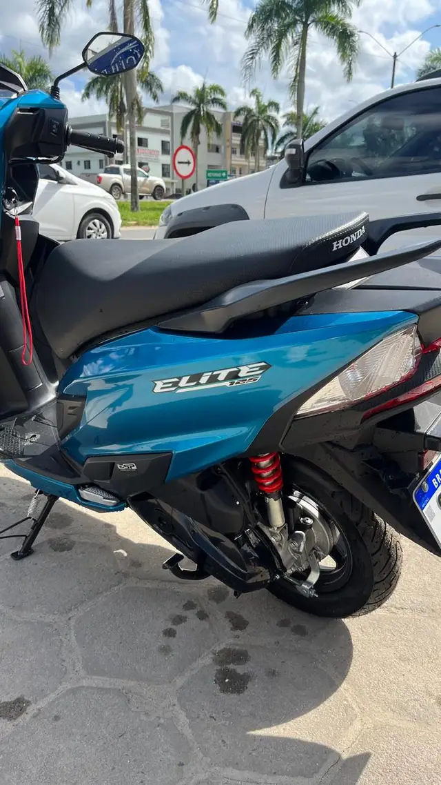 Moto Honda Elite 125 2025 CBS