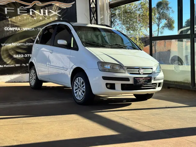 Carro Fiat Idea 2010 ELX 1.4 (Flex)