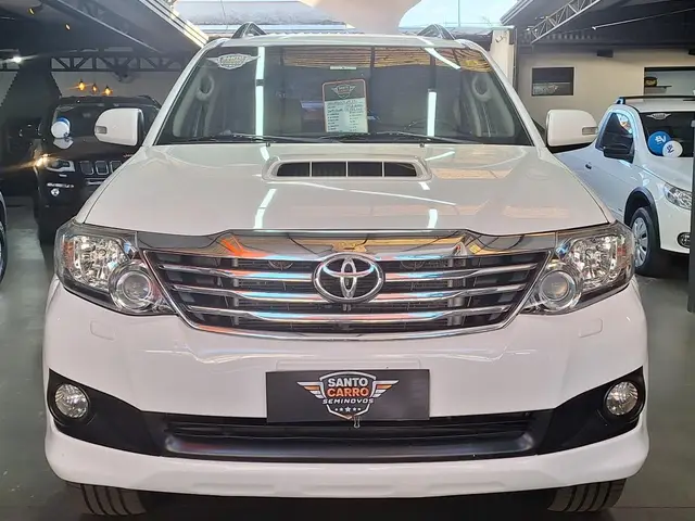 Carro Toyota Hilux Cabine Dupla 2014 Hilux 3.0 TDI 4x4 CD SR