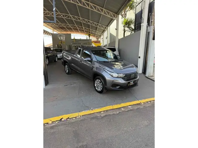 Carro Fiat Strada 2023 Freedom 1.3 CS Plus (Flex)