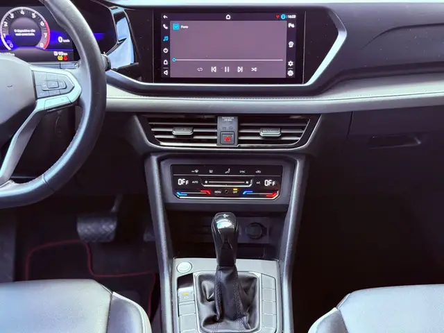 Carro Volkswagen Taos 2023 Comfortline 1.4 TSI