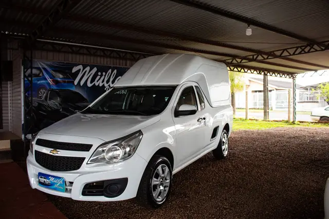 Carro Chevrolet Montana 2015 LS 1.4 (Flex)