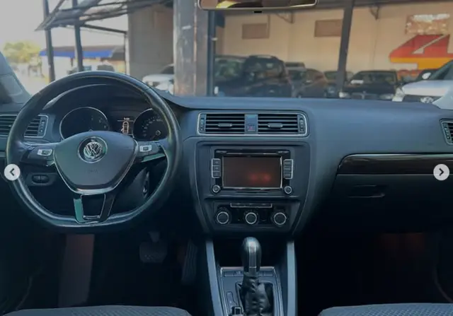 Carro Volkswagen Jetta 2015 2.0 Comfortline Tiptronic (Flex)