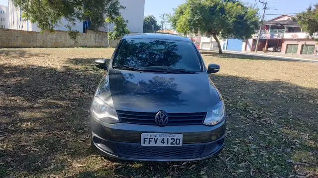 Carro Volkswagen Fox 2014 1.0 TEC (Flex) 4p