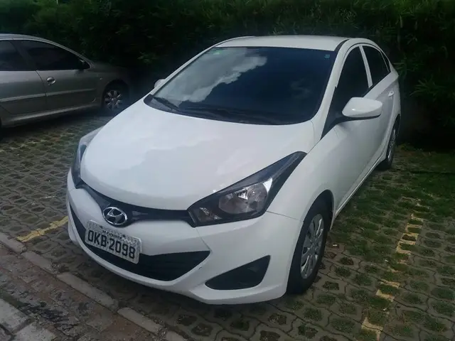 Carro Hyundai HB20S 2014 1.0 Comfort Plus (Flex)