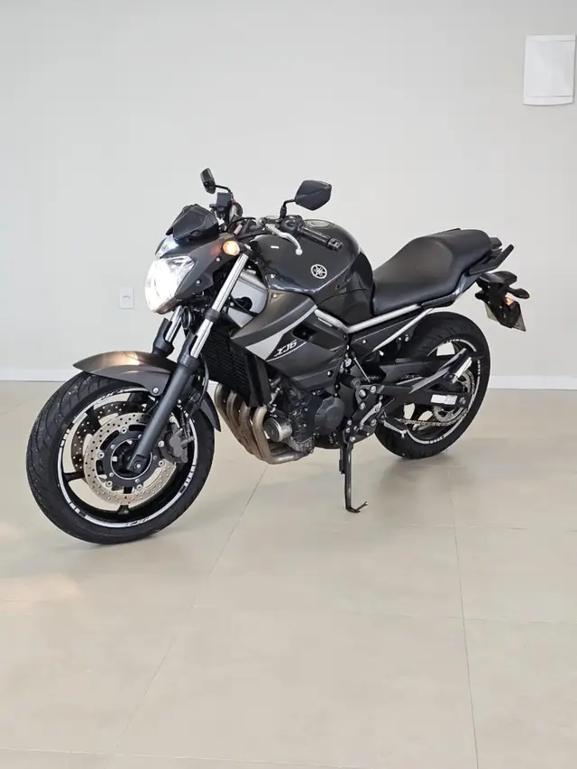 Moto Yamaha XJ6 N 2015 XJ6 N SP