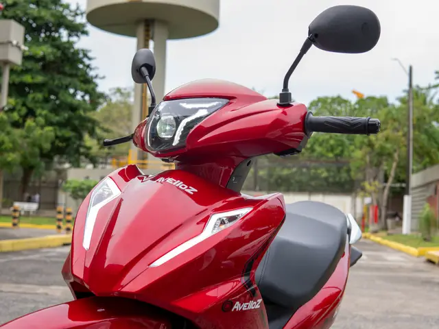 Moto Avelloz AZ 2025 125 ALFA