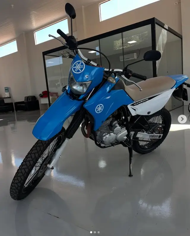 Moto Yamaha XTZ 250 Lander 2013 249 cc