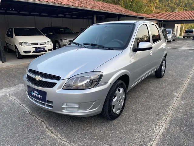Carro Chevrolet Celta 2013 LT 1.0 (Flex)