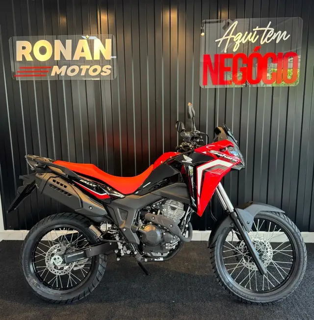 Moto Honda XRE Sahara 300 2025 Rally