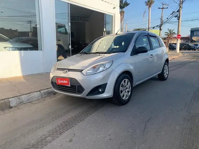 Carro Ford Fiesta Hatch 2014 SE 1.6