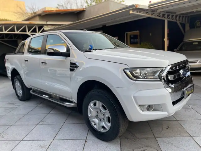 Carro Ford Ranger Cabine Dupla 2017 Ranger 3.2 XLT CD 4x4 (Aut)
