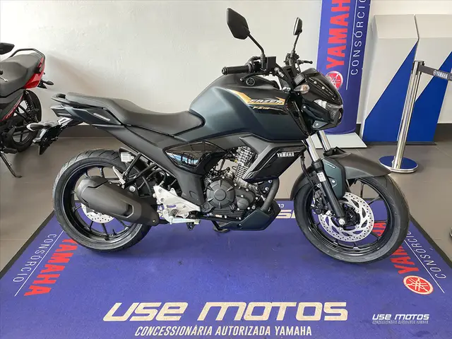 Moto Yamaha Fazer FZ15 2025 Connected