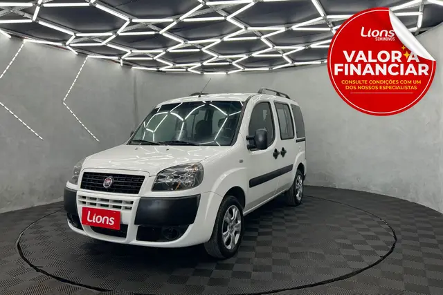 Carro Fiat Doblò 2021 Essence 1.8 16V (Flex)