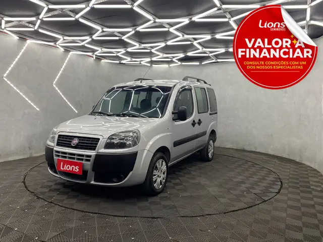 Carro Fiat Doblò 2020 Essence 1.8 16V (Flex)