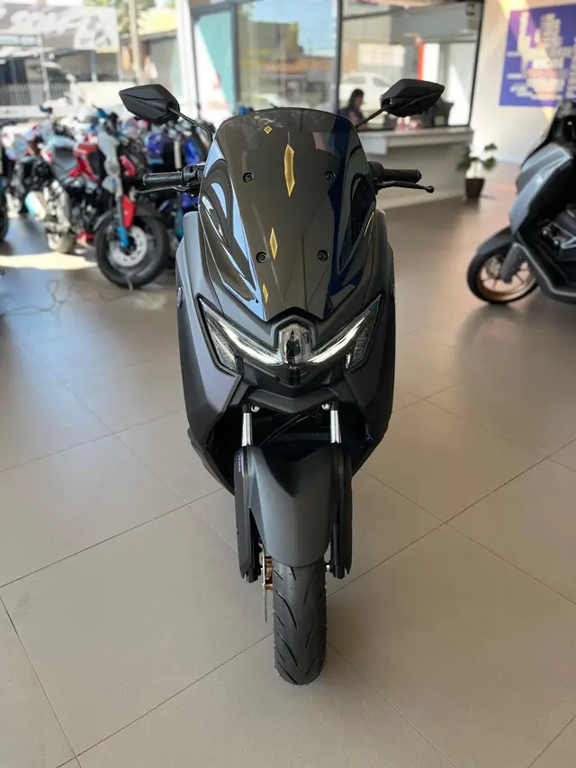 Moto Yamaha NMax 2025 Connected 160 ABS