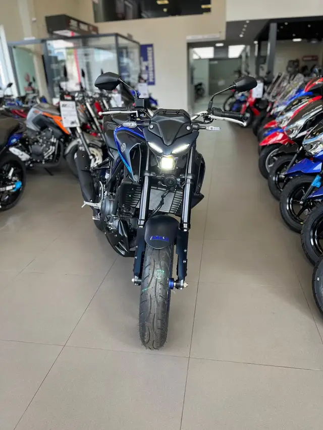 Moto Yamaha MT-03 2026 Connected