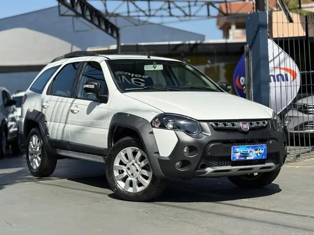 Carro Fiat Weekend 2019 Adventure Locker 1.8 8V (Flex)