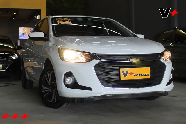 Carro Chevrolet Onix 2025 LT 1.0