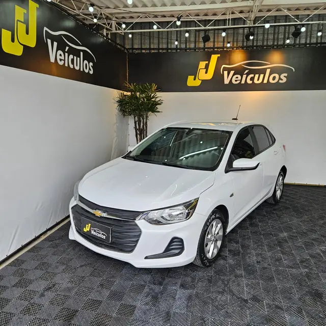 Carro Chevrolet Onix 2023 LT 1.0
