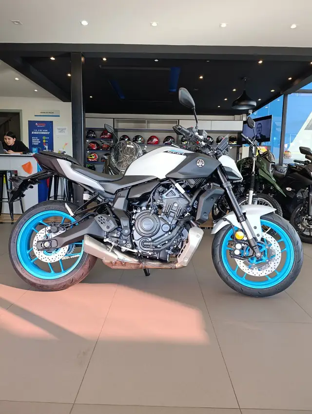 Moto Yamaha MT-07 2026 Connected