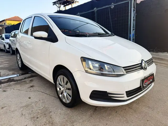 Carro Volkswagen Fox 2015 Trendline 1.6 MSI (Flex)